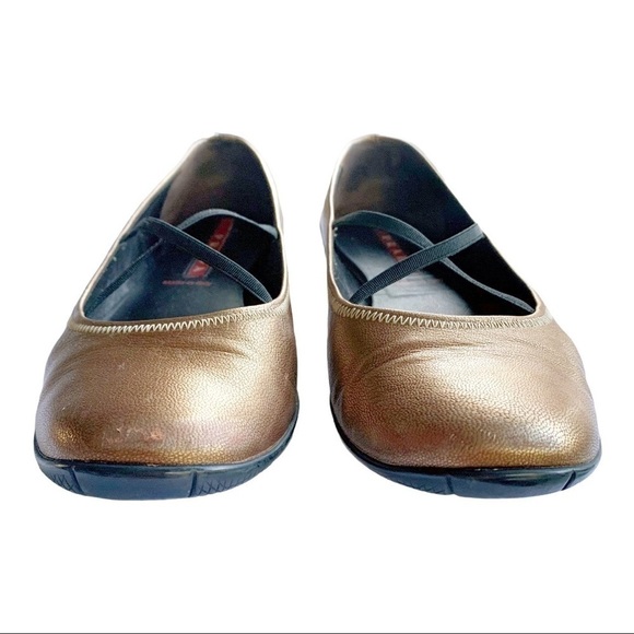 Prada Bronzo Calzature Donna Old Metal Flats 7.5 - Picture 3 of 12